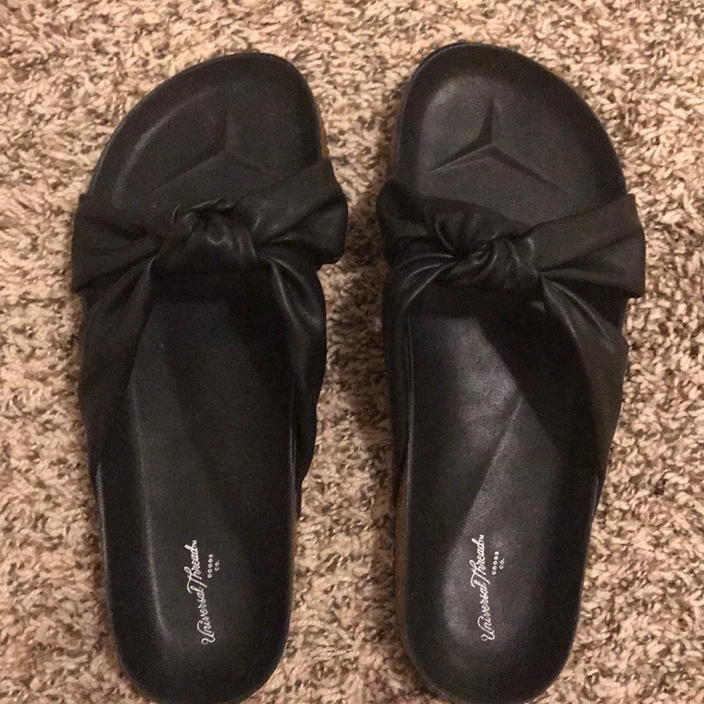 Women’s Junie Knotted Footbed Sandals, never worn